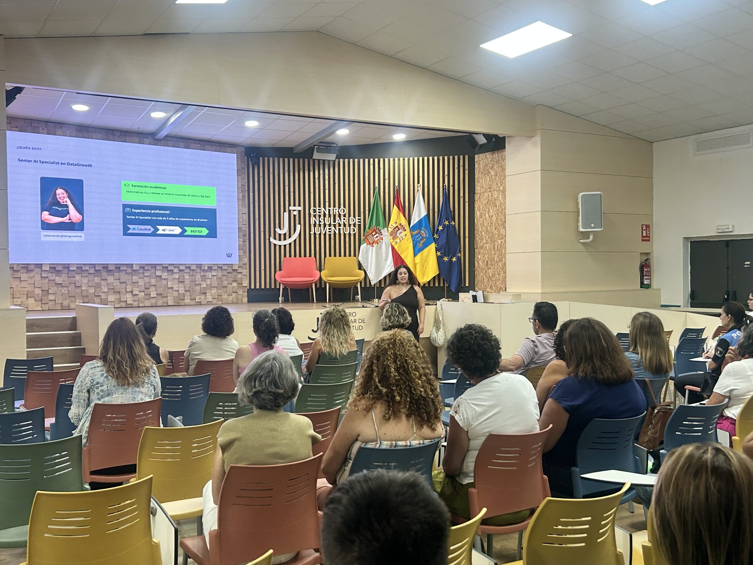 Sesión de formación de Datagrowth para el Cabildo de Fuerteventura en el Centro Insular de Juventud